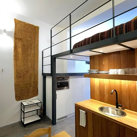 Stijlvolle Loft Met Patio In De Acropolis Buurt Athens